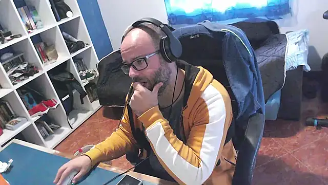 ravingr4d4 online show from October 2025 11:52:02 AM