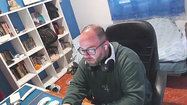 ravingr4d4 online show from February 2026 10:01:01 AM