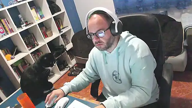 ravingr4d4 online show from November 2025 09:13:01 AM