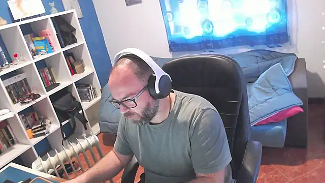 ravingr4d4 online show from March 2026 09:30:02 AM