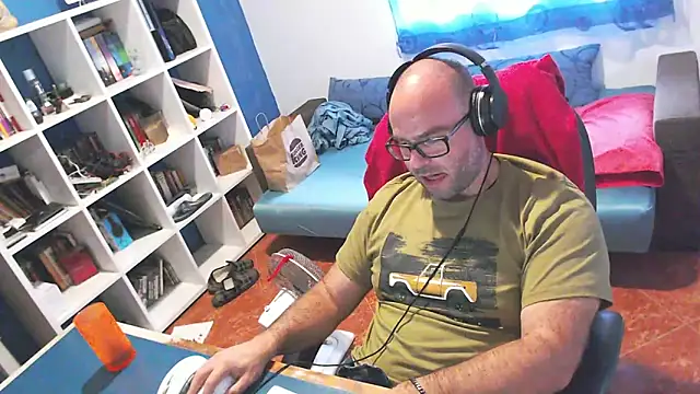 ravingr4d4 online show from September 2025 01:09:02 PM