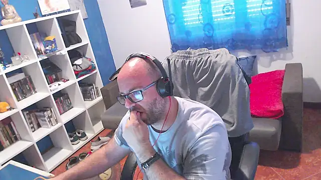 ravingr4d4 online show from June 2026 01:05:01 PM
