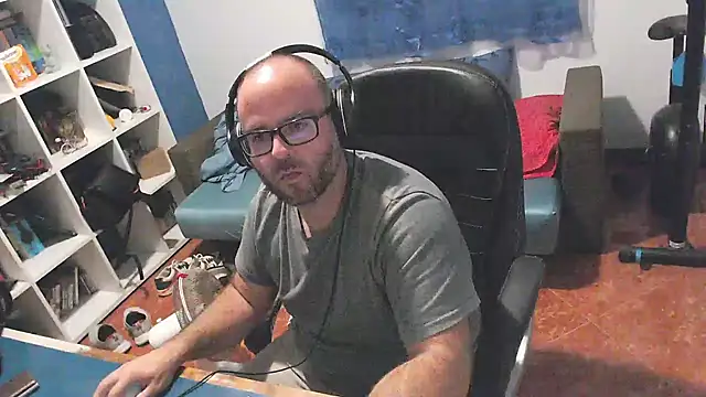 ravingr4d4 online show from September 2025 08:23:02 PM