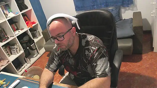 ravingr4d4 online show from May 2026 09:46:01 PM