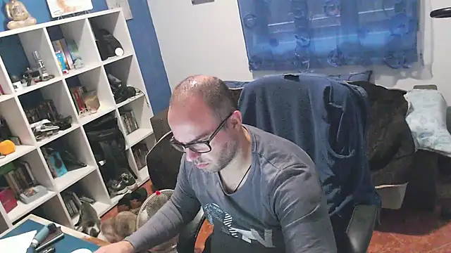 ravingr4d4 online show from November 2025 09:12:02 AM