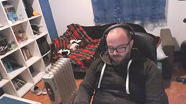 ravingr4d4 online show from March 2025 10:08:01 PM