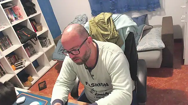 ravingr4d4 online show from March 2026 12:27:02 AM