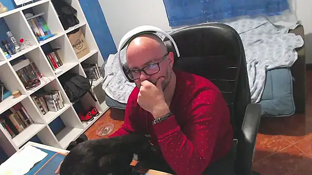 ravingr4d4 online show from April 2026 11:01:01 PM