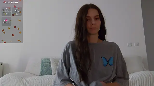 LilyRoselyn online show from October 2025 11:55:01 AM