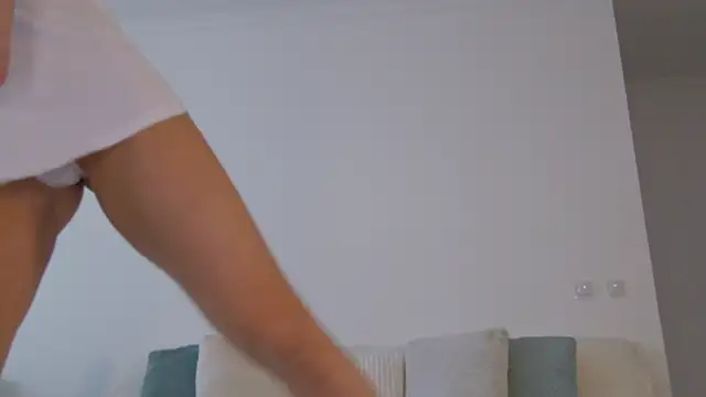 LilyRoselyn online show from December 2025 01:15:01 PM