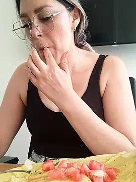 Snapshot of Daniela77771 chatting on January 2026 04:36:02 PM Daniela77771 online show from January 2026 04:36:02 PM