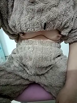 Snapshot of SweetGirl2k2 chatting on November 2025 01:55:02 AM SweetGirl2k2 online show from November 2025 01:55:02 AM