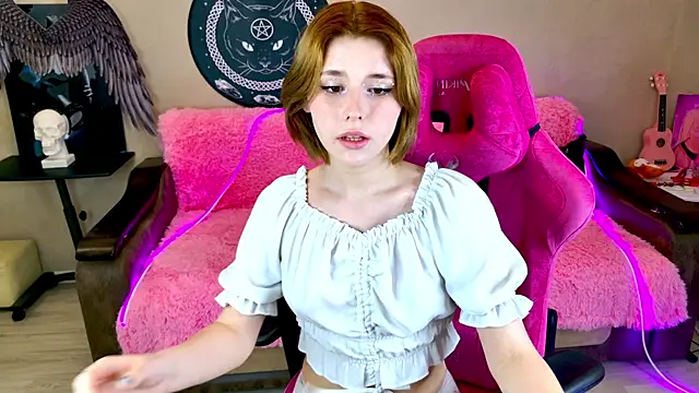 Snapshot of Alisa_Black_Star chatting on March 2025 02:56:02 PM Alisa Black Star online show from March 2025 02:56:02 PM