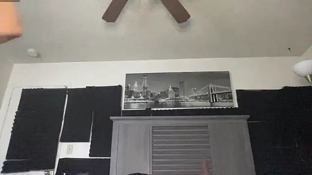 cocaNutt online show from November 2025 02:20:01 PM