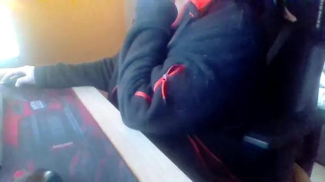 Silvia2277 online show from December 2025 01:44:02 PM