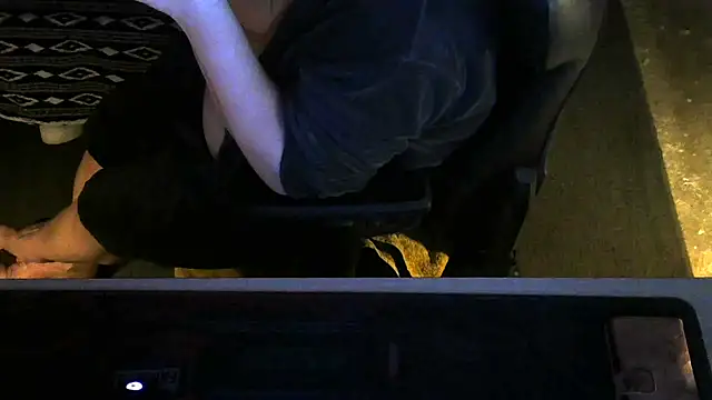 Silvia2277 online show from March 2026 09:56:02 PM