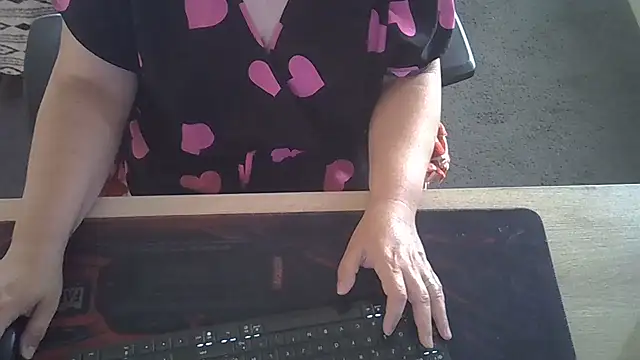 Silvia2277 online show from June 2026 09:18:01 AM