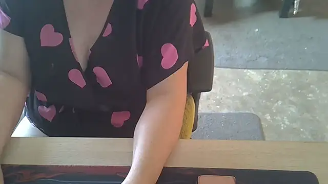 Snapshot of Silvia2277 chatting on November 2025 09:36:01 AM Silvia2277 online show from November 2025 09:36:01 AM