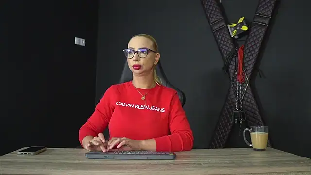 CelineConner online show from September 2025 04:12:02 AM