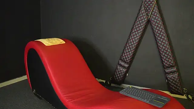 Snapshot of CelineConner chatting on February 2026 05:18:02 AM CelineConner online show from February 2026 05:18:02 AM