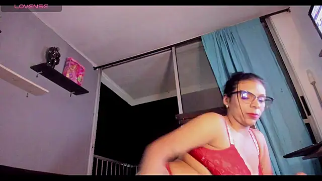 Snapshot of kaamilah chatting on March 2025 07:46:02 AM kaamilah online show from March 2025 07:46:02 AM