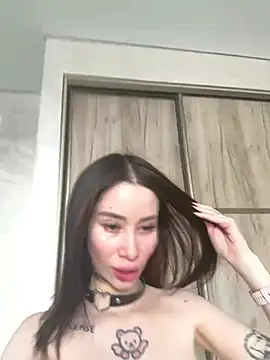 Snapshot of Yunasi chatting on February 2025 08:55:01 AM Yunasi online show from February 2025 08:55:01 AM