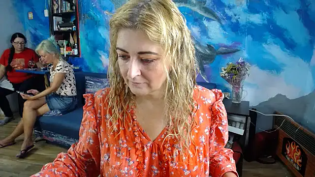 Helen1974 online show from September 2025 04:56:01 PM