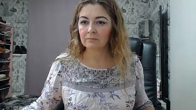 Helen1974 online show from January 2025 05:17:01 PM