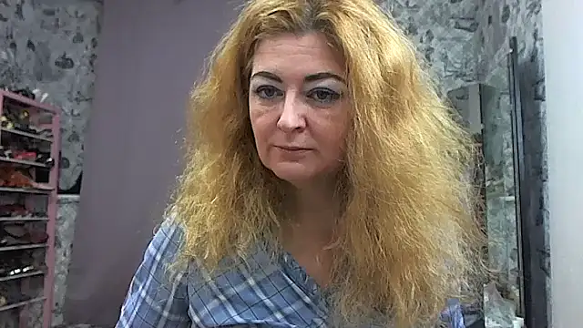 Helen1974 online show from December 2025 01:09:01 AM