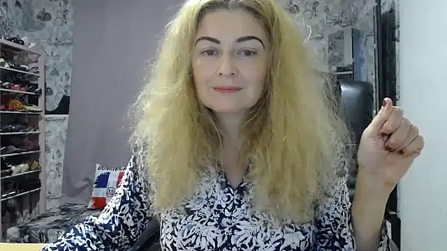 Helen1974 online show from October 2025 05:41:01 AM