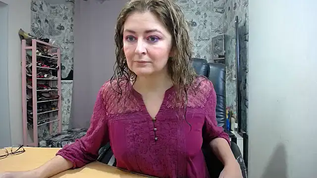 Helen1974 online show from February 2026 04:36:02 PM