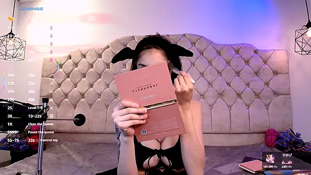bellablack27 online show from February 2025 01:15:02 PM