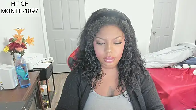 demi xoxo online show from December 2025 07:59:01 PM