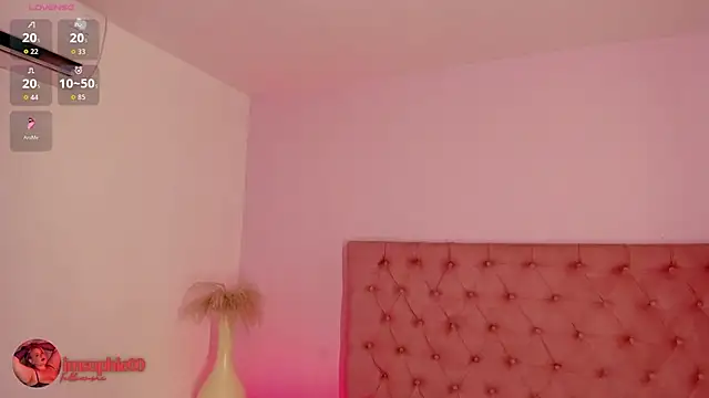 Snapshot of sophiarossee_ chatting on November 2025 12:43:02 PM sophiarossee online show from November 2025 12:43:02 PM