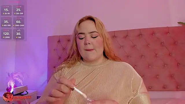 sophiarossee  online show from April 2026 01:12:02 PM