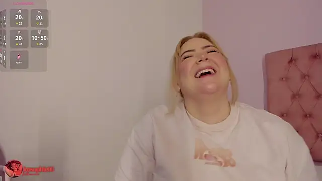 sophiarossee  online show from April 2026 01:59:01 PM