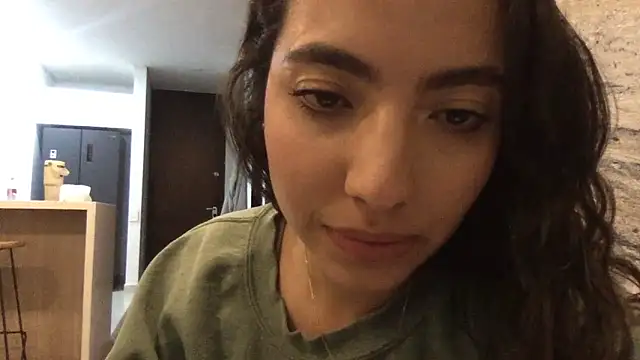 Snapshot of Sophi__a chatting on April 2026 11:39:01 PM Sophi a online show from April 2026 11:39:01 PM