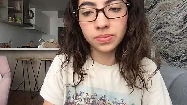 Snapshot of Sophi__a chatting on March 2026 02:18:01 PM Sophi a online show from March 2026 02:18:01 PM
