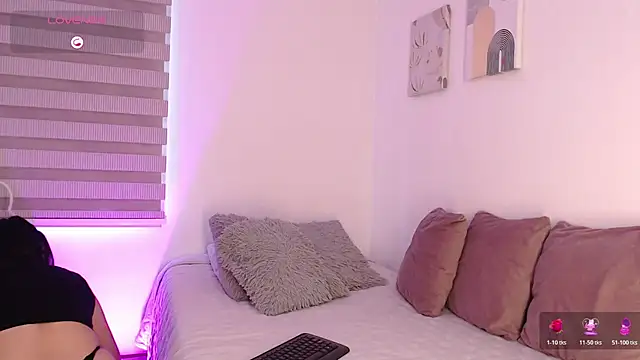 Megan FE online show from November 2025 01:48:02 PM