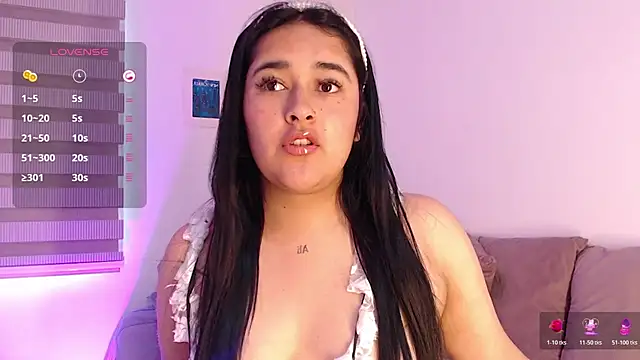 Megan FE online show from October 2025 12:26:02 PM