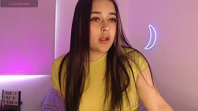 Snapshot of Megan_FE chatting on February 2025 03:59:01 PM Megan FE online show from February 2025 03:59:01 PM
