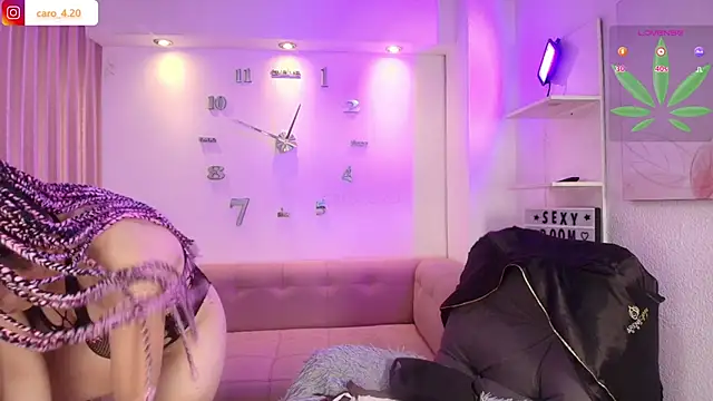 CaroFisher online show from November 2025 01:22:01 PM