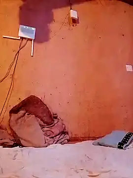 cute naimah online show from February 2026 06:15:01 PM