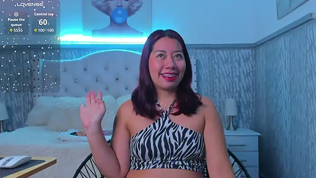 sexylaurita online show from April 2026 11:33:02 AM