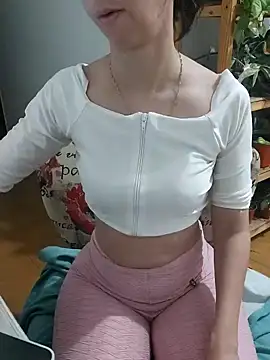 Snapshot of bebotaluna chatting on February 2025 01:55:01 AM bebotaluna online show from February 2025 01:55:01 AM