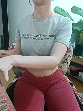 Snapshot of bebotaluna chatting on December 2024 03:02:02 AM bebotaluna online show from December 2024 03:02:02 AM