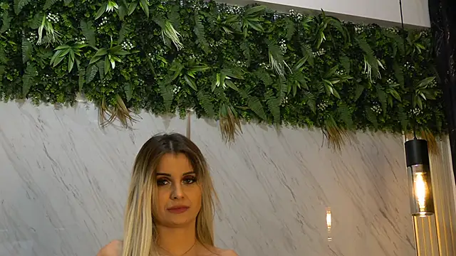 Snapshot of MiaCharm chatting on January 2026 07:56:02 PM MiaCharm online show from January 2026 07:56:02 PM