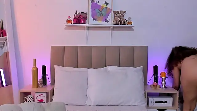 Zoe Gruber online show from December 2025 12:46:02 AM