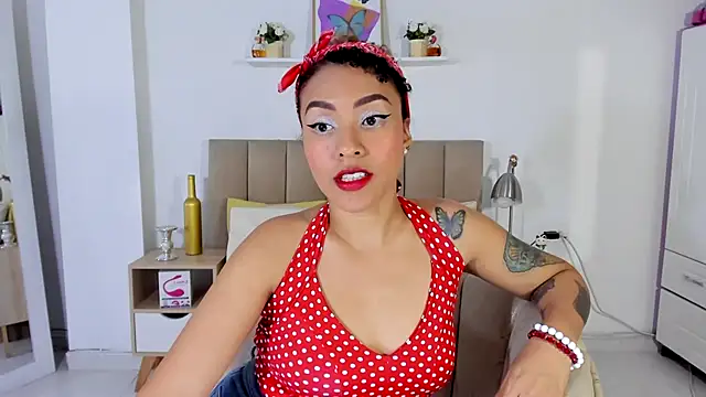 Zoe Gruber online show from May 2026 11:19:01 PM