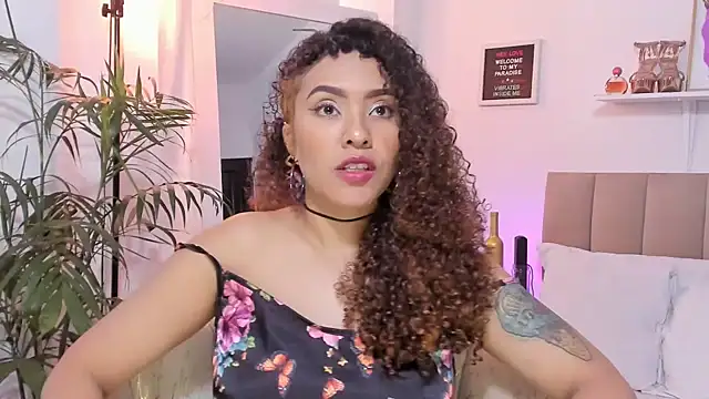 Snapshot of Zoe_Gruber chatting on November 2025 09:25:01 PM Zoe Gruber online show from November 2025 09:25:01 PM